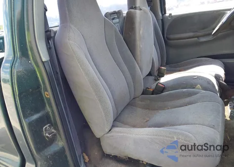 2000 Dodge Dakota Slt/Sport z USA, uszkodzony, nr VIN 1B7FL26N0YS551920